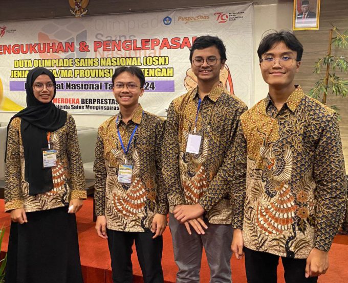 Empat Siswa SMA IT Al Irsyad Al Islamiyyah Purwokerto Dikukuhkan untuk Berlaga di Olimpiade Sains Nasional 2024