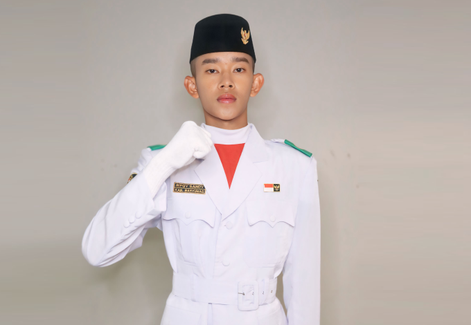 Rifky Sandy Satria Wibawa Terpilih Sebagai Pasukan Pengibar Bendera pada HUT ke-79 RI di Kabupaten Banyumas