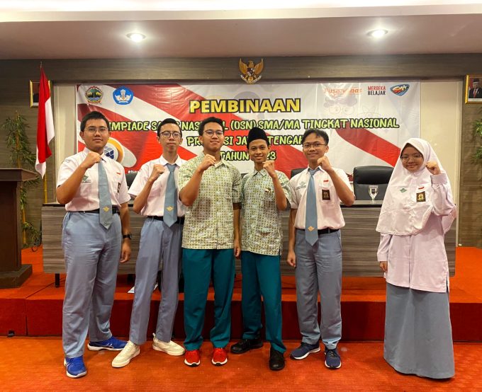 Enam Siswa SMAIT Al Irsyad Purwokerto Siap Wakili Jateng dalam OSN 2023